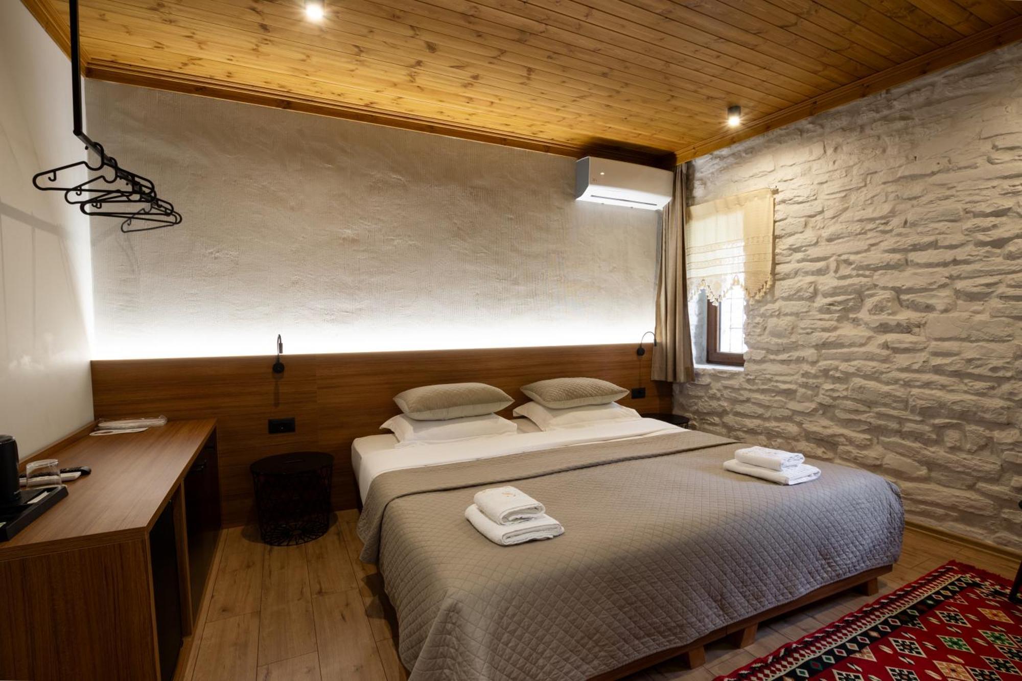 The Stone Sky Hotel Gjirokastër Екстериор снимка