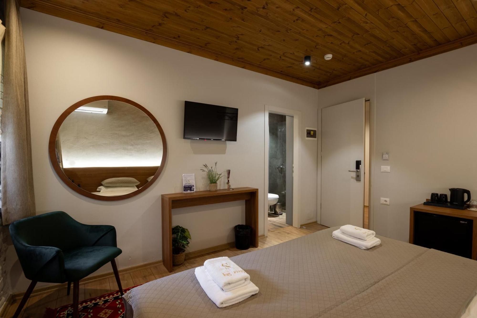 The Stone Sky Hotel Gjirokastër Екстериор снимка