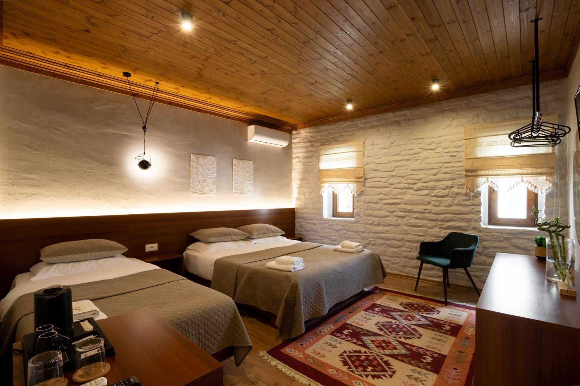 The Stone Sky Hotel Gjirokastër Екстериор снимка