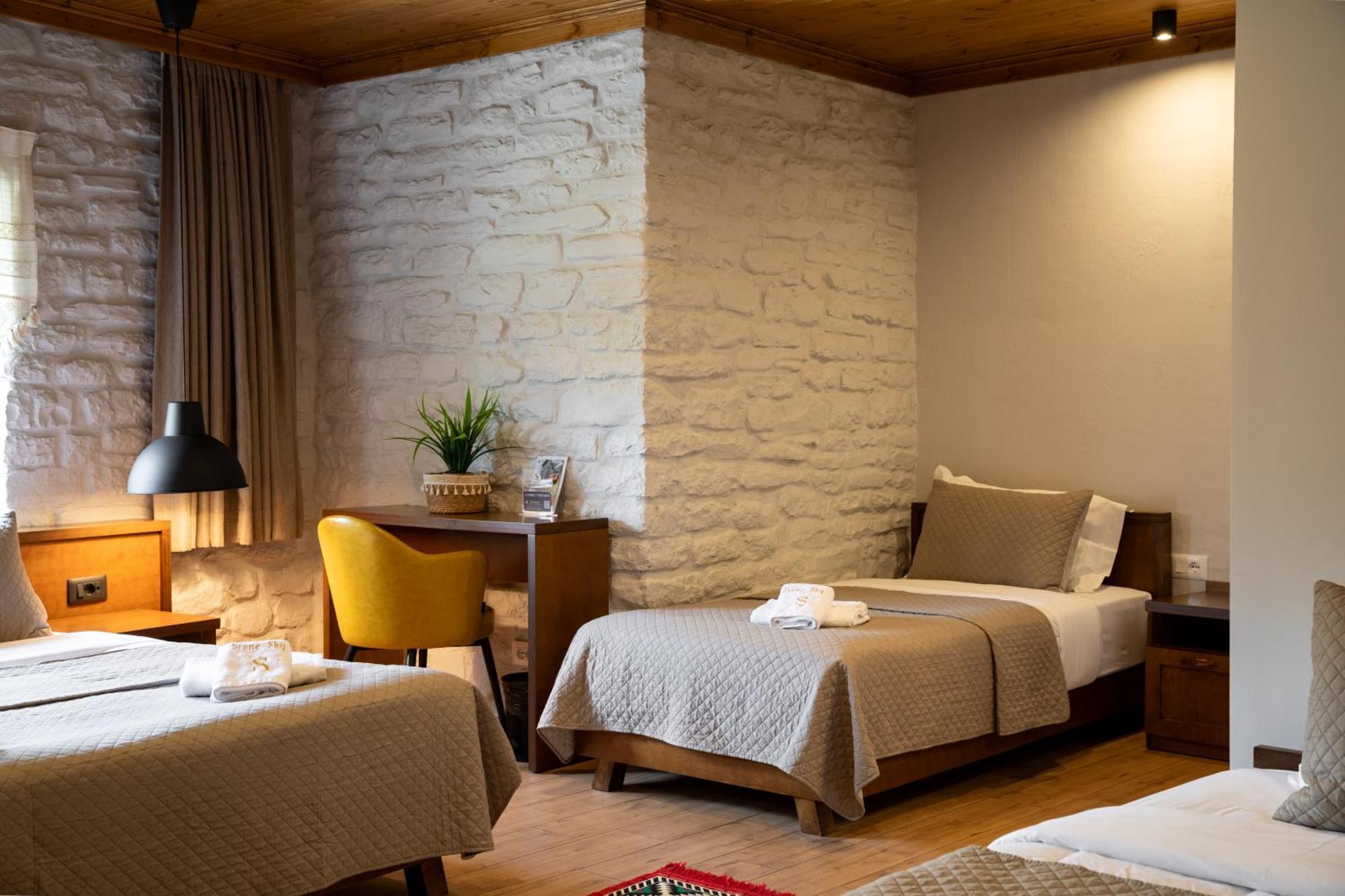 The Stone Sky Hotel Gjirokastër Екстериор снимка