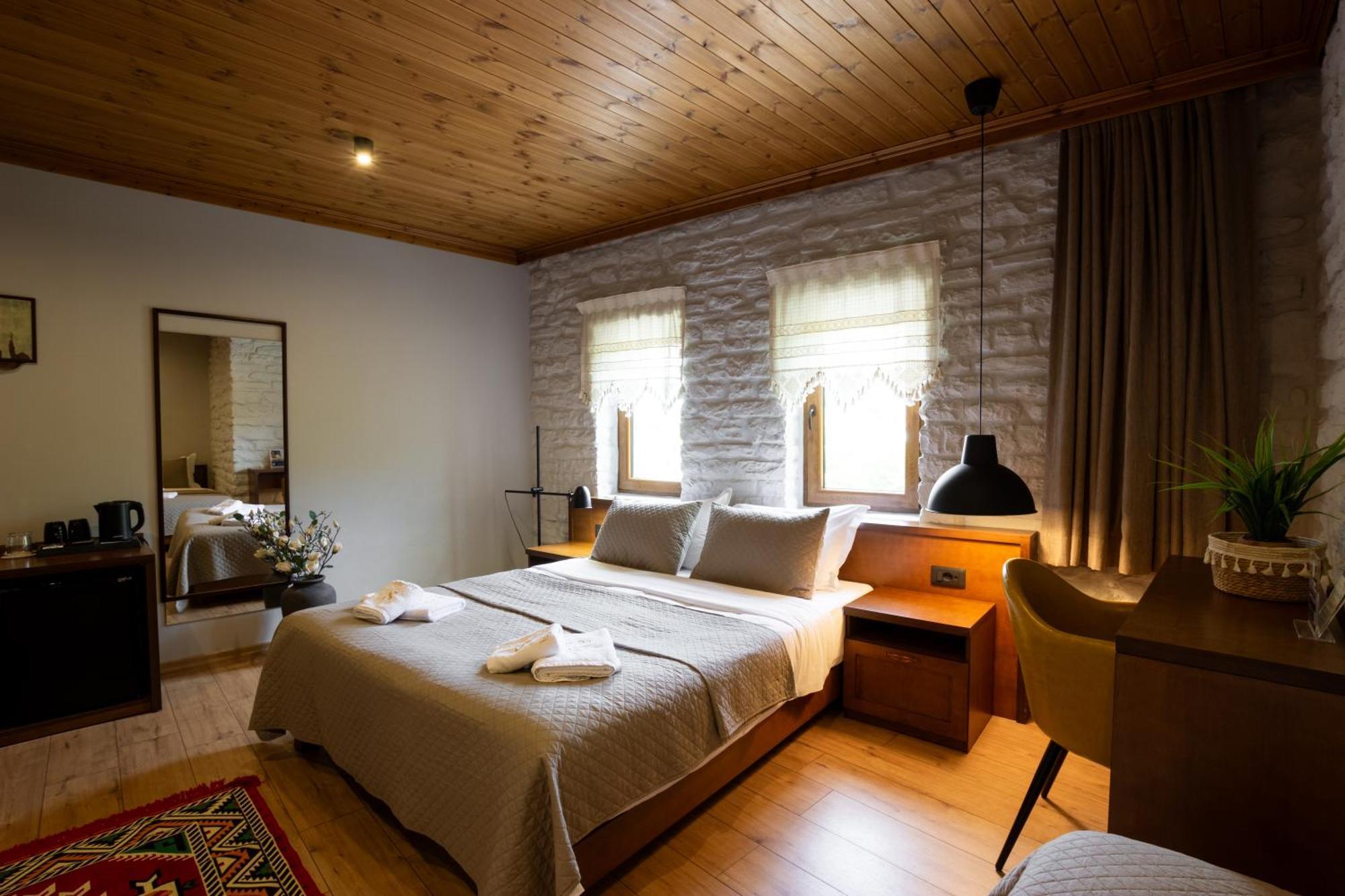 The Stone Sky Hotel Gjirokastër Екстериор снимка