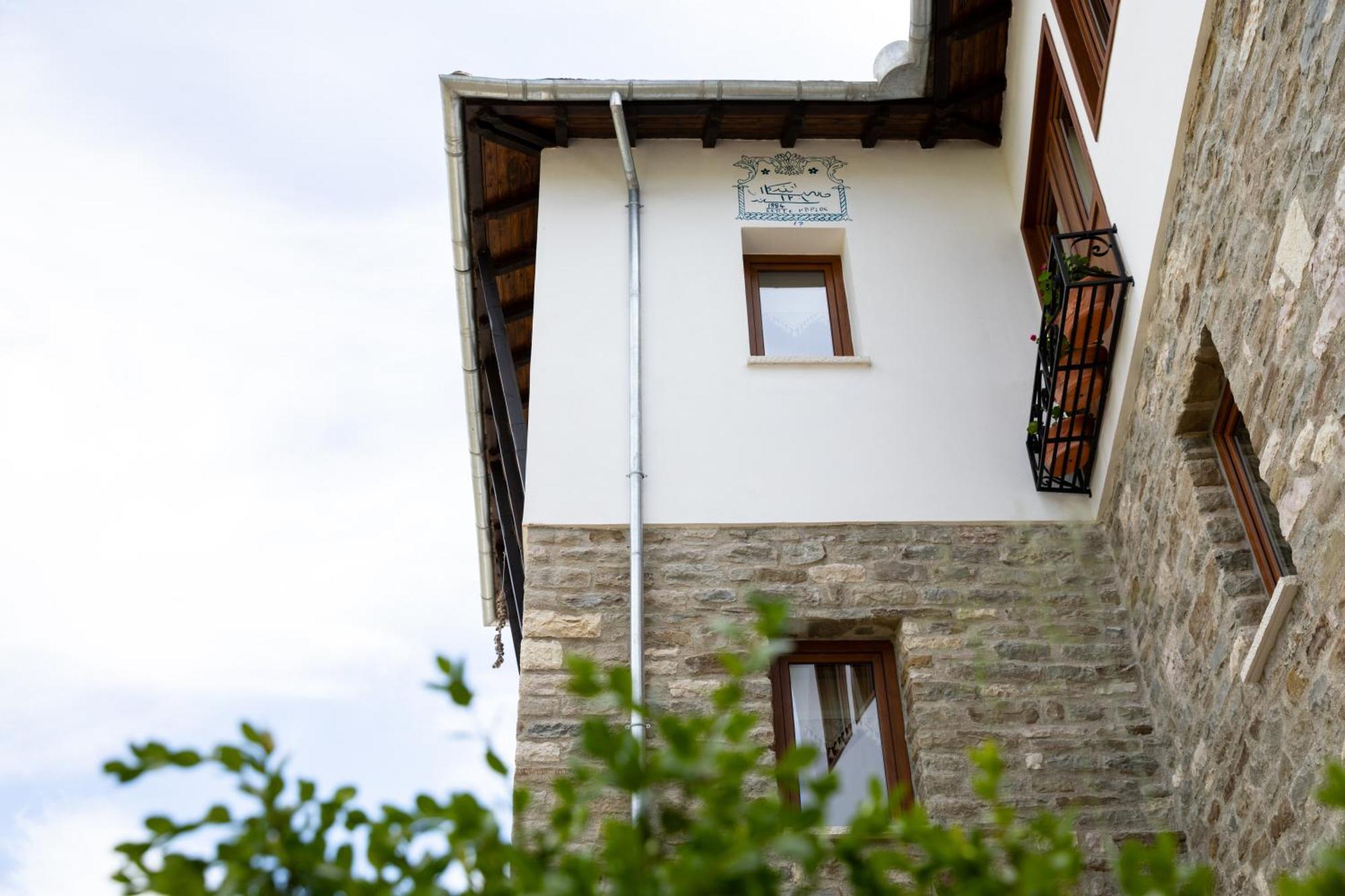 The Stone Sky Hotel Gjirokastër Екстериор снимка
