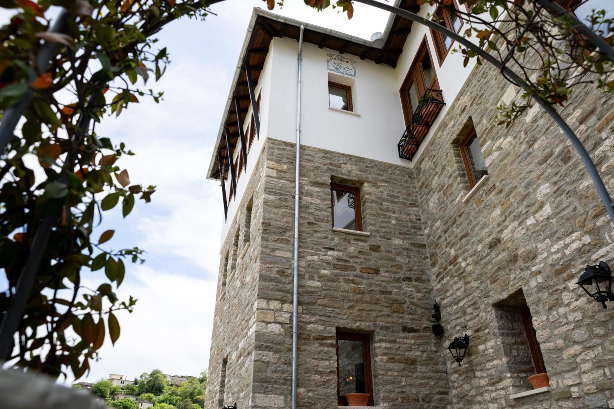 The Stone Sky Hotel Gjirokastër Екстериор снимка
